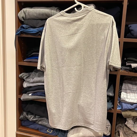 NWT authentic Burberry Tee shirt - Picture 5 of 5